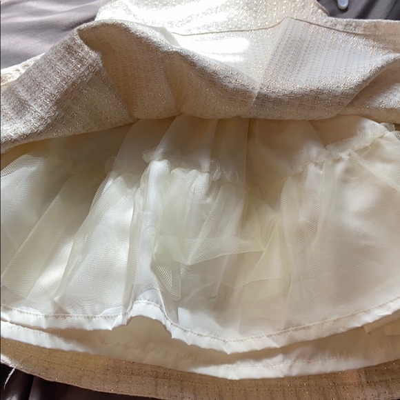 Beautiful Carter Dress with Bow 9 Months - Picture 4 of 5